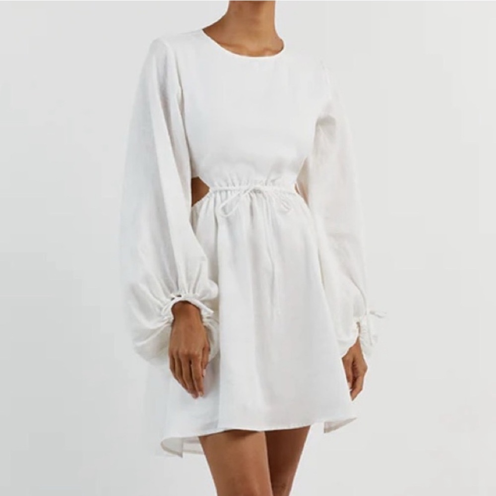DISSH Molly White Long Sleeve Dress with Cut-Out Detail Size 4